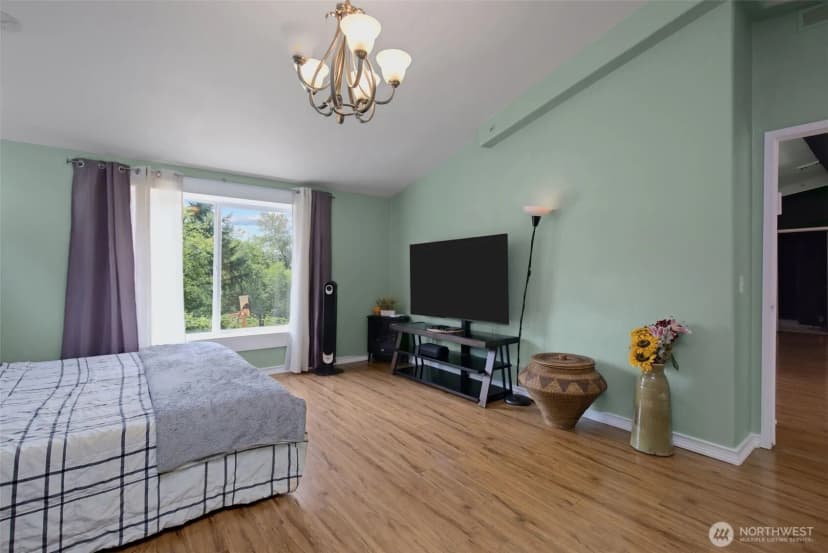 Property photo for 18908 Se 116th Place, Issaquah photo 17