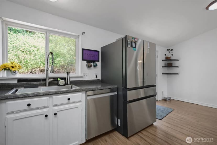 Property photo for 18908 Se 116th Place, Issaquah photo 13