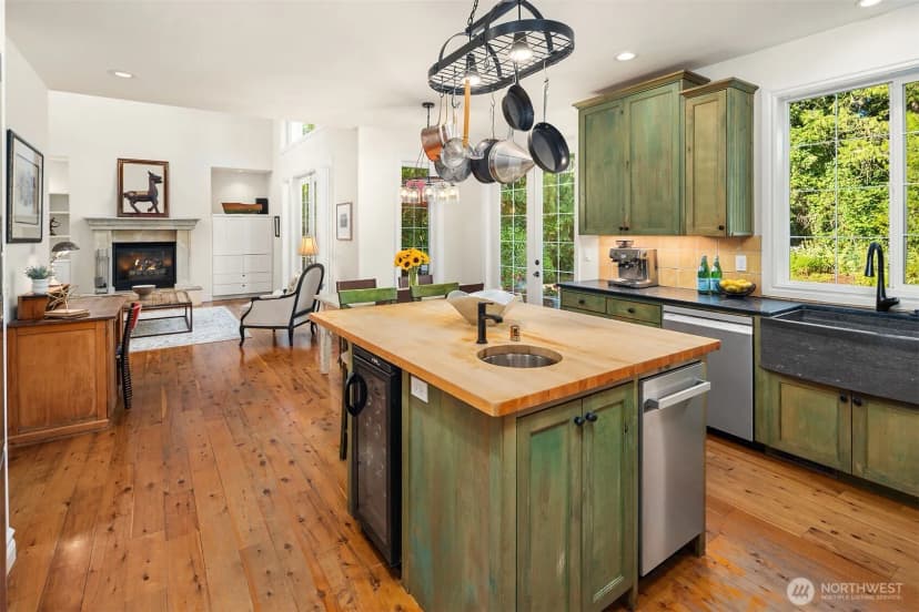 Property photo for 12022 Ne 97th Street, Kirkland photo 13