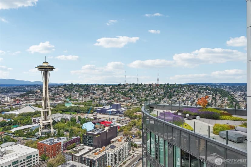 Property photo for 2510 6th Avenue #1706, Seattle photo 13