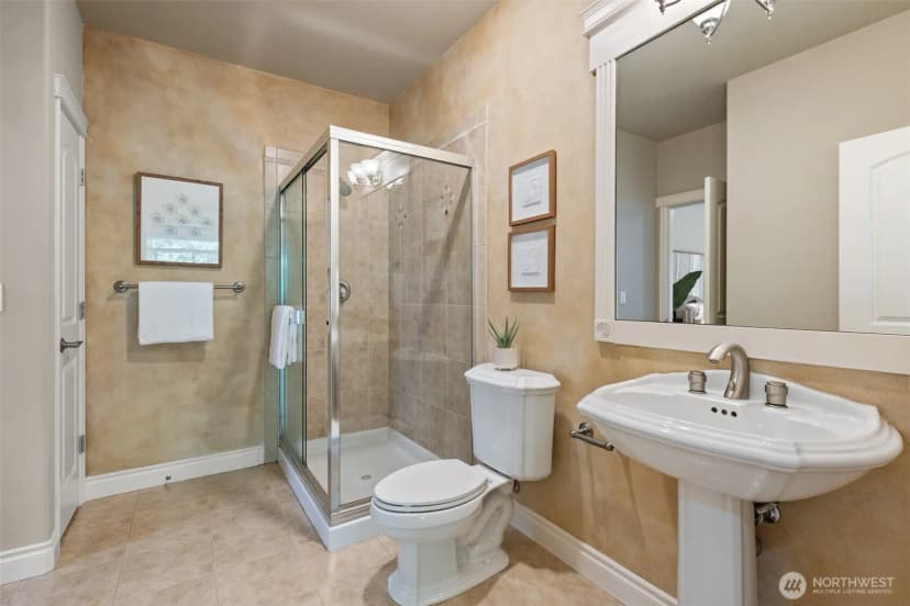 Property photo for 8816 140th Avenue Se, Newcastle photo 15