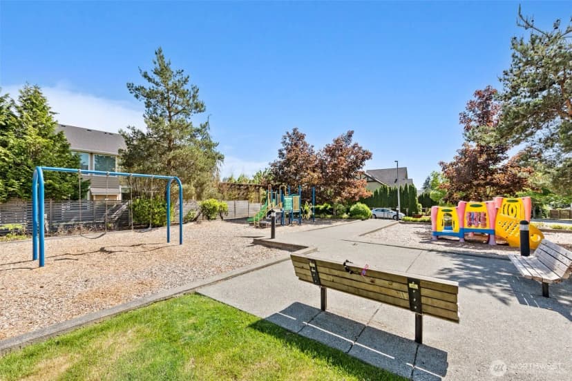 Property photo for 8816 140th Avenue Se, Newcastle photo 33