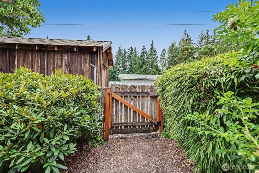 Property photo for 1114 W Sixteenth Street, Port Angeles photo 38