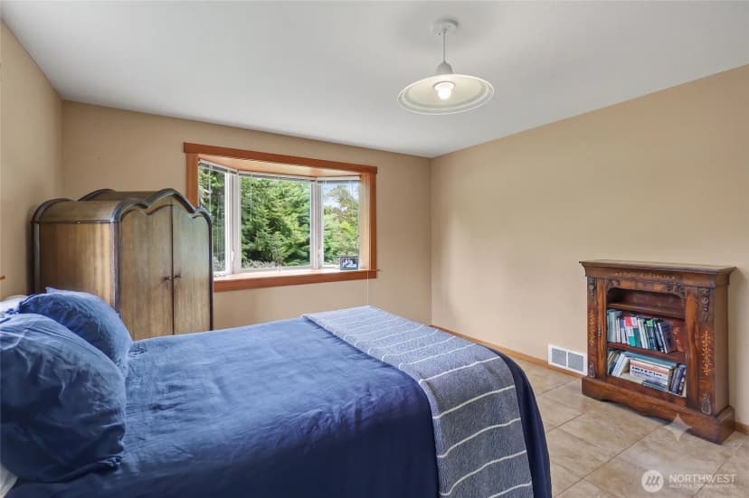 Property photo for 1114 W Sixteenth Street, Port Angeles photo 23