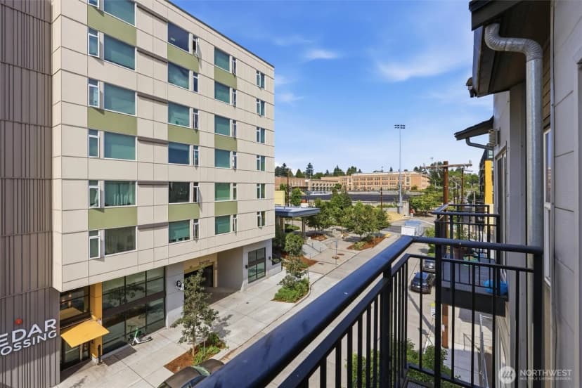 Property photo for 1026 Ne 65th Street #519, Seattle photo 18