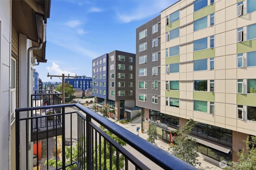 Property photo for 1026 Ne 65th Street #519, Seattle photo 19