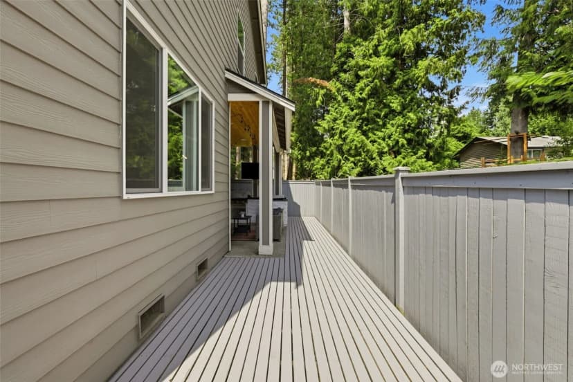 Property photo for 19311 Meridian Drive Se, Bothell photo 35