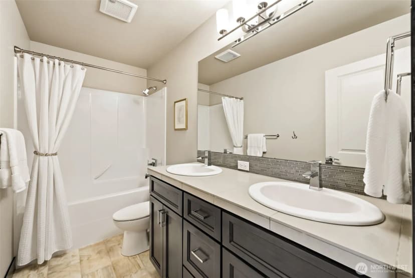 Property photo for 19311 Meridian Drive Se, Bothell photo 28