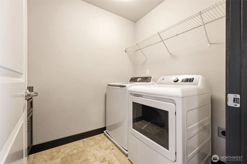 Property photo for 19311 Meridian Drive Se, Bothell photo 32