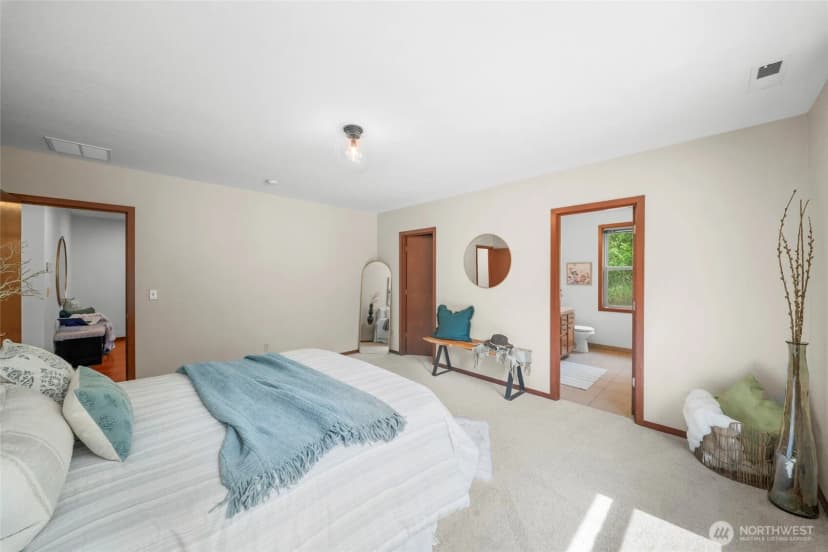 Property photo for 5542 Meadowood Lane Ne, Olympia photo 23