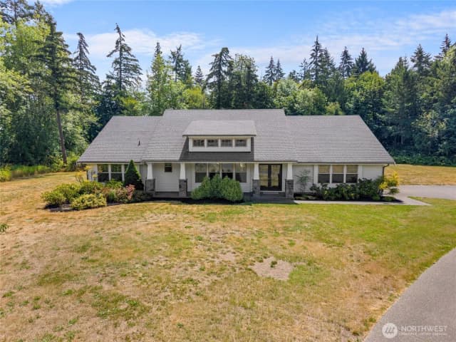 Property photo for 5542 Meadowood Lane Ne, Olympia photo 3