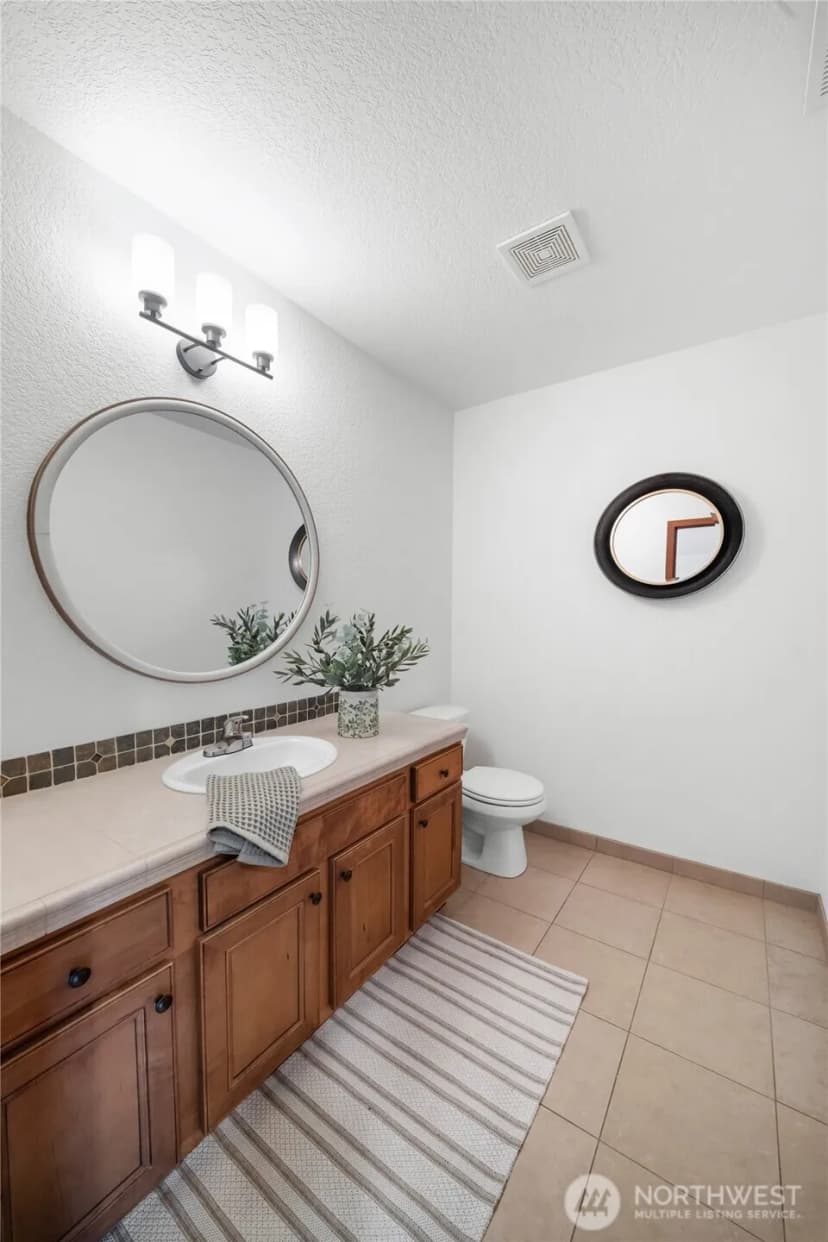 Property photo for 5542 Meadowood Lane Ne, Olympia photo 10