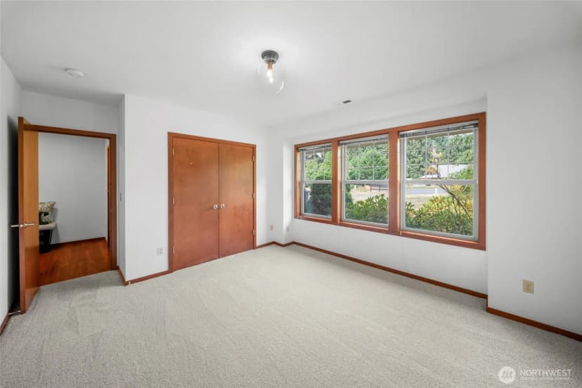 Property photo for 5542 Meadowood Lane Ne, Olympia photo 27