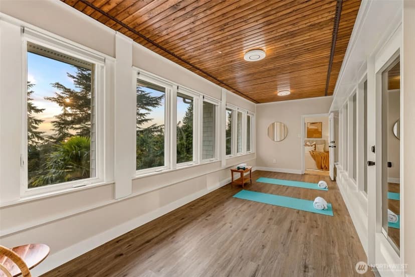 Property photo for 9674 50th Avenue Sw, Seattle photo 15