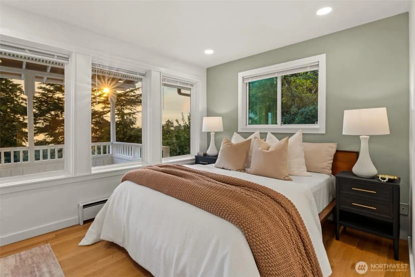Property photo for 9674 50th Avenue Sw, Seattle photo 23
