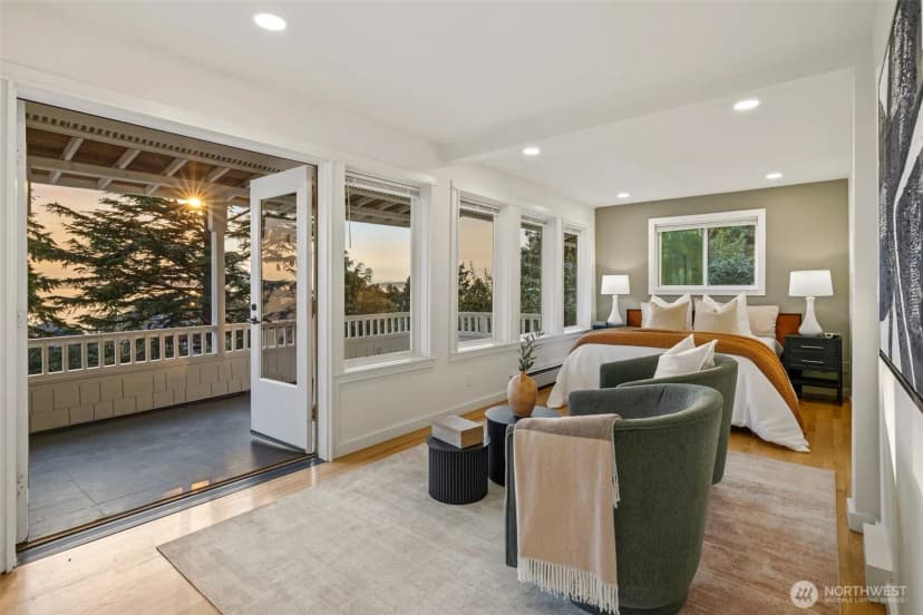 Property photo for 9674 50th Avenue Sw, Seattle photo 22
