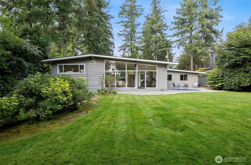 Property photo for 9125 Ne 21st Place, Clyde Hill photo 21