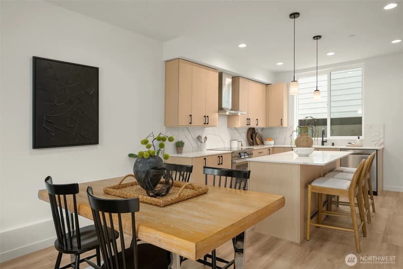 Property photo for 1912 B Ferry Avenue Sw, Seattle photo 6
