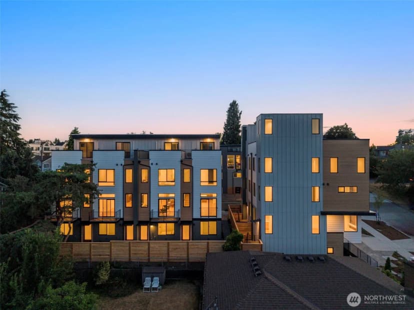 Property photo for 1912 B Ferry Avenue Sw, Seattle photo 24