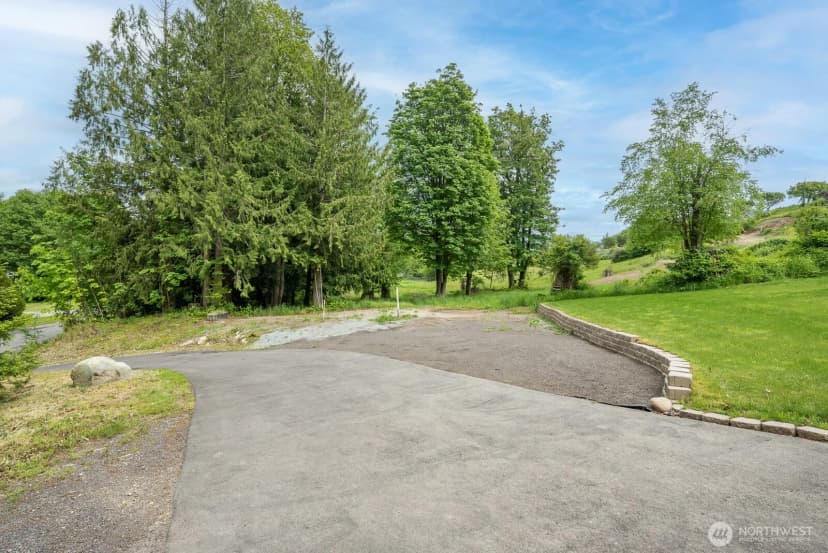 Property photo for 2820 256th Street Nw, Stanwood photo 24