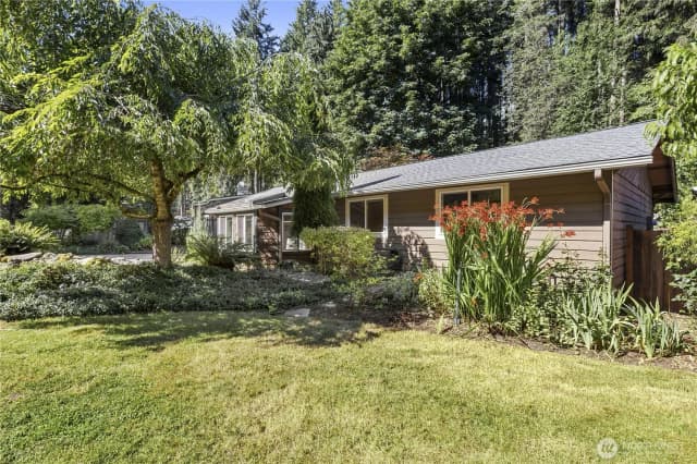 Property photo for 17304 Ne 156th Street, Woodinville photo 2