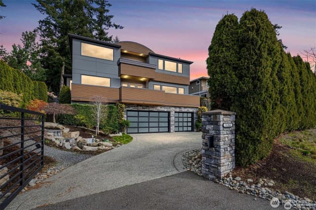 Property photo for 11262 Se 34th St, Bellevue