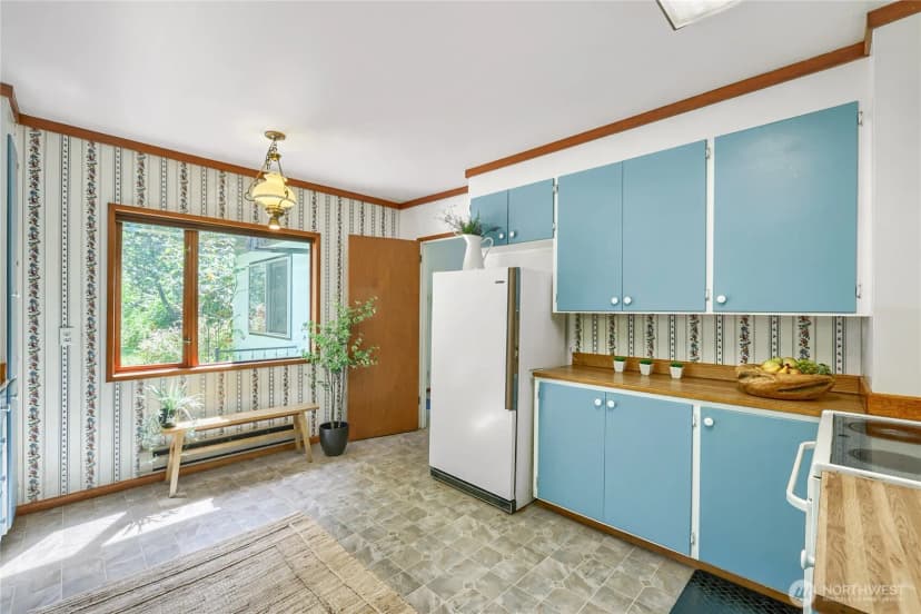 Property photo for 7637 Ne 165th Street, Kenmore photo 10