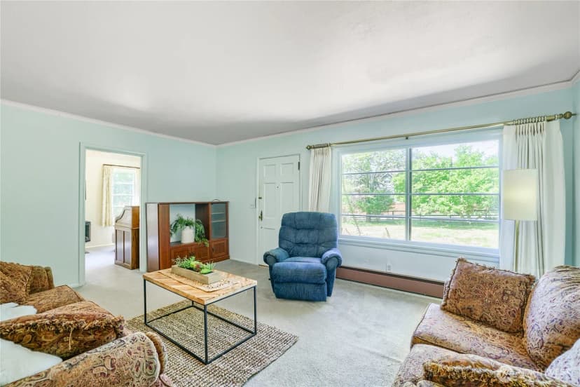 Property photo for 7637 Ne 165th Street, Kenmore photo 5
