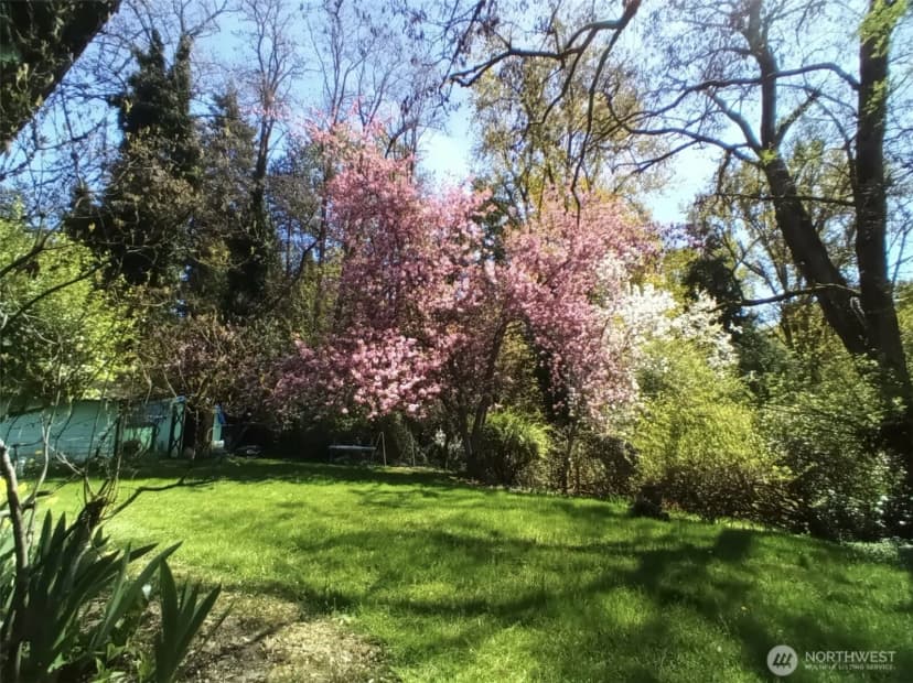 Property photo for 7637 Ne 165th Street, Kenmore photo 26