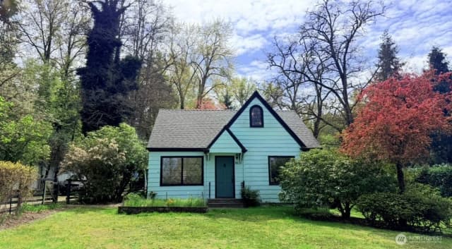 Property photo for 7637 Ne 165th Street, Kenmore