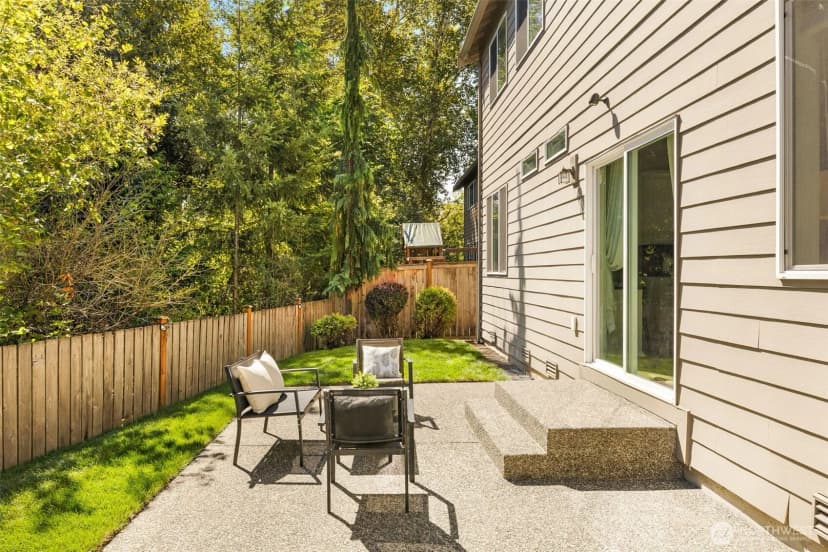 Property photo for 21521 37th Avenue Se, Bothell photo 18