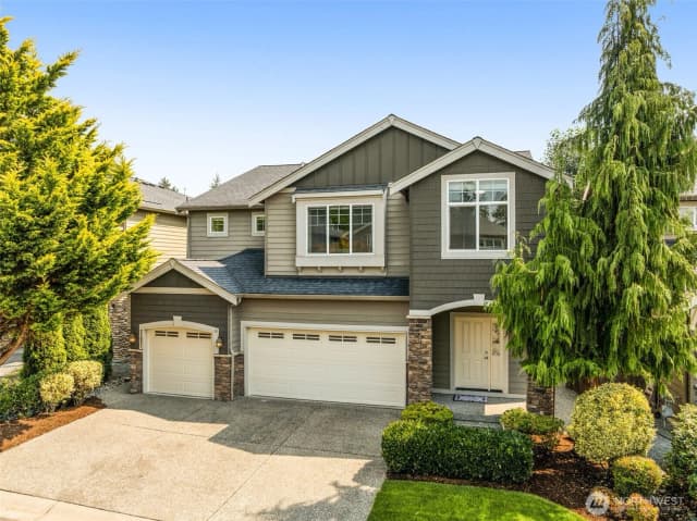 Property photo for 21521 37th Avenue Se, Bothell photo 2