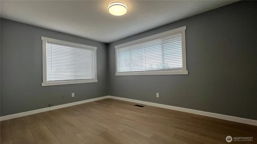 Property photo for 7643 S Ainsworth Avenue, Tacoma photo 9