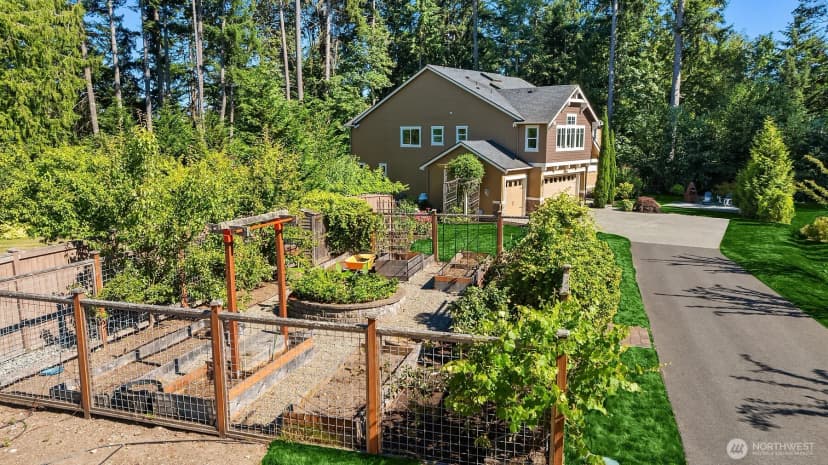 Property photo for 13874 Lavigne Court Ne, Bainbridge Island photo 29