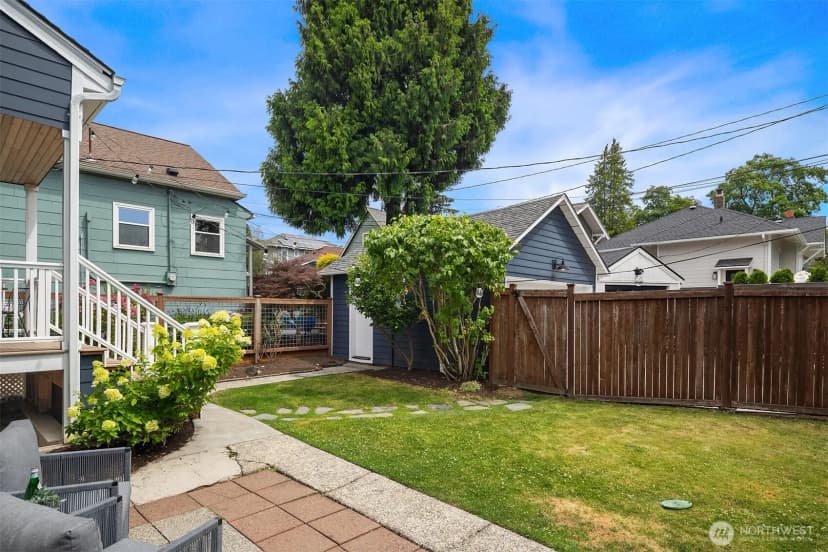 Property photo for 6302 15th Avenue Ne, Seattle photo 30