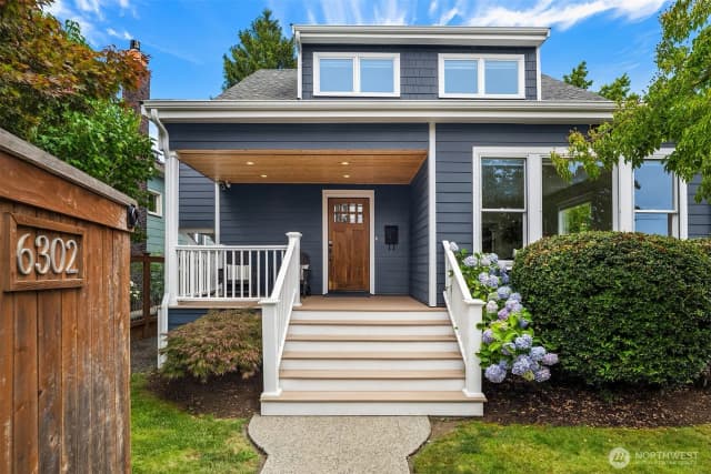 Property photo for 6302 15th Avenue Ne, Seattle photo 2
