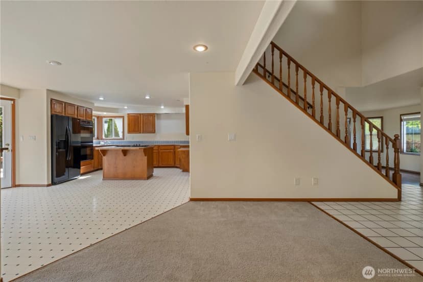 Property photo for 544 Sw Muzzall Street, Oak Harbor photo 9