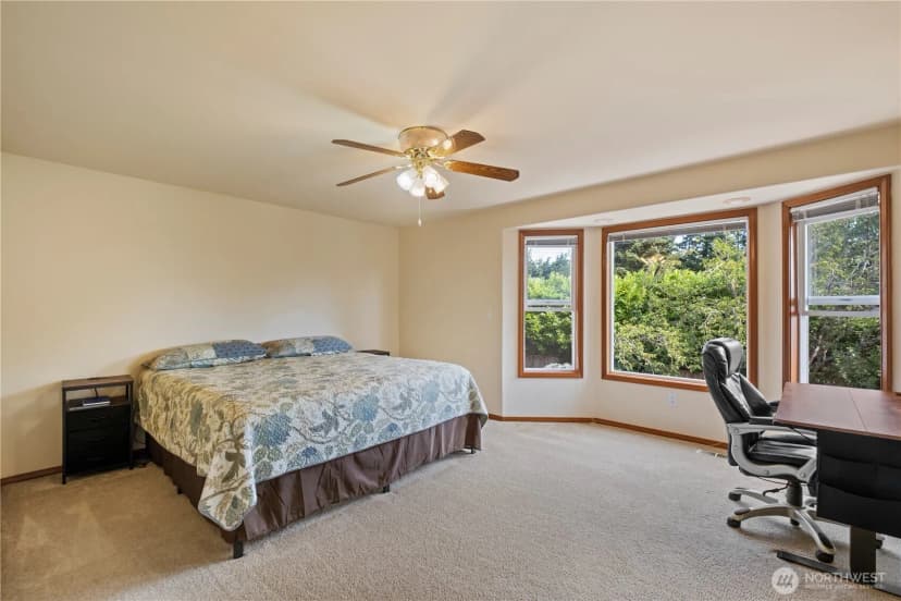 Property photo for 544 Sw Muzzall Street, Oak Harbor photo 22