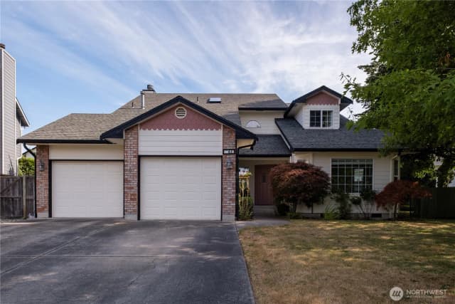 Property photo for 544 Sw Muzzall Street, Oak Harbor