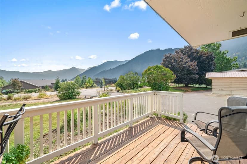 Property photo for 12320 Bergstrasse Road, Leavenworth photo 5