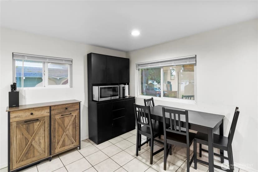Property photo for 4621 East Street #10b, Blaine photo 15