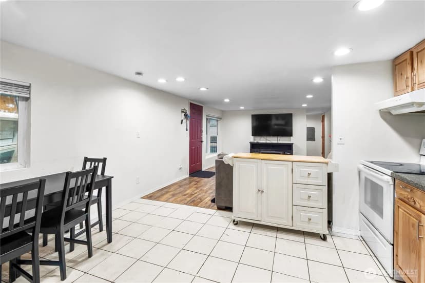 Property photo for 4621 East Street #10b, Blaine photo 12