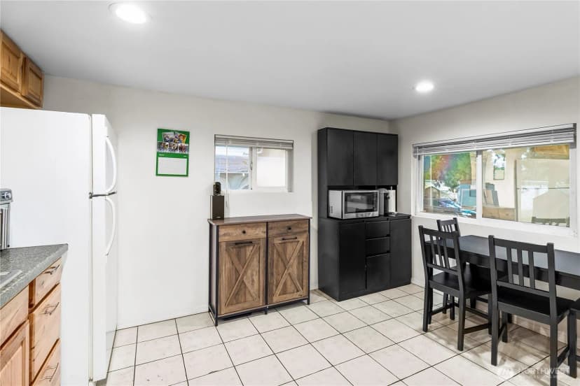Property photo for 4621 East Street #10b, Blaine photo 13