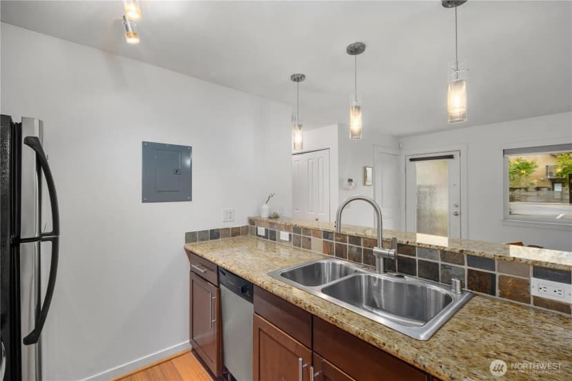 Property photo for 5220 42nd Avenue S #103, Seattle photo 18