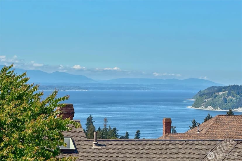 Property photo for 11910 59 Avenue W, Mukilteo photo 31