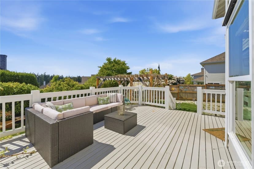 Property photo for 11910 59 Avenue W, Mukilteo photo 39