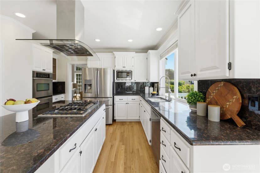 Property photo for 11910 59 Avenue W, Mukilteo photo 17