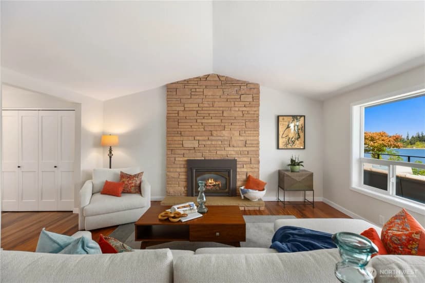 Property photo for 2527 211th Avenue E, Lake Tapps photo 9