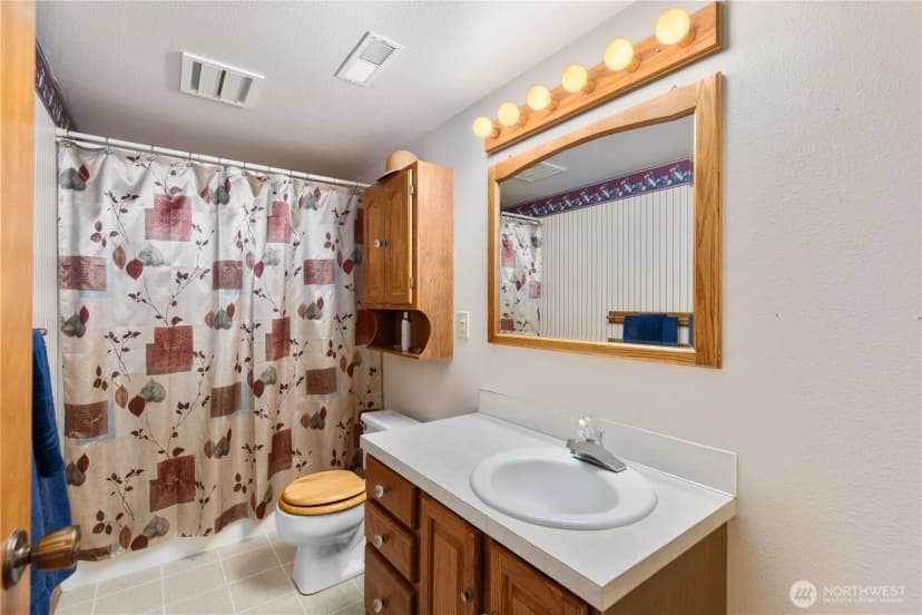 Property photo for 2527 211th Avenue E, Lake Tapps photo 23