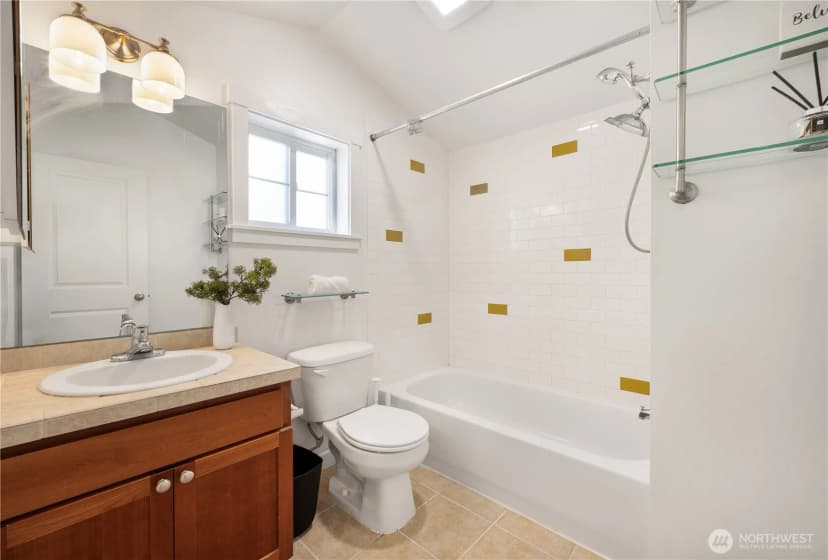 Property photo for 1608 Nw 65th Street #a, Seattle photo 18